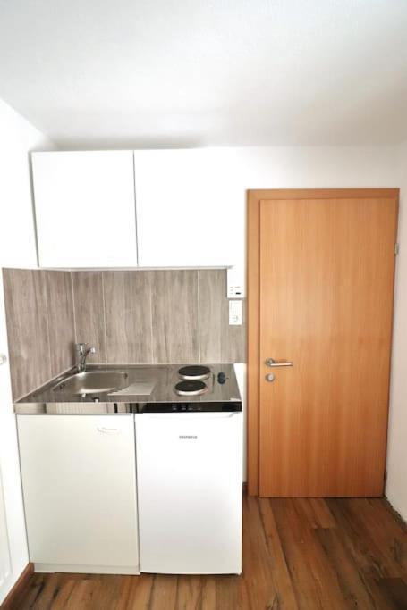 Schickes Zimmer Mit Top-Ausstattung In Idealer Lage Фельдкирьх Экстерьер фото